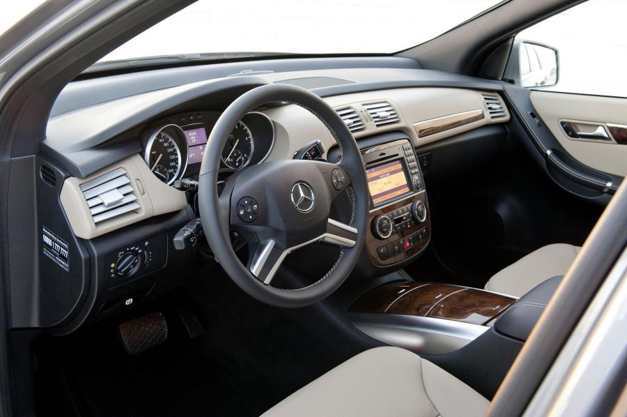  Mercedes-Benz R-Class 2011 года  (фото 80 из 186)